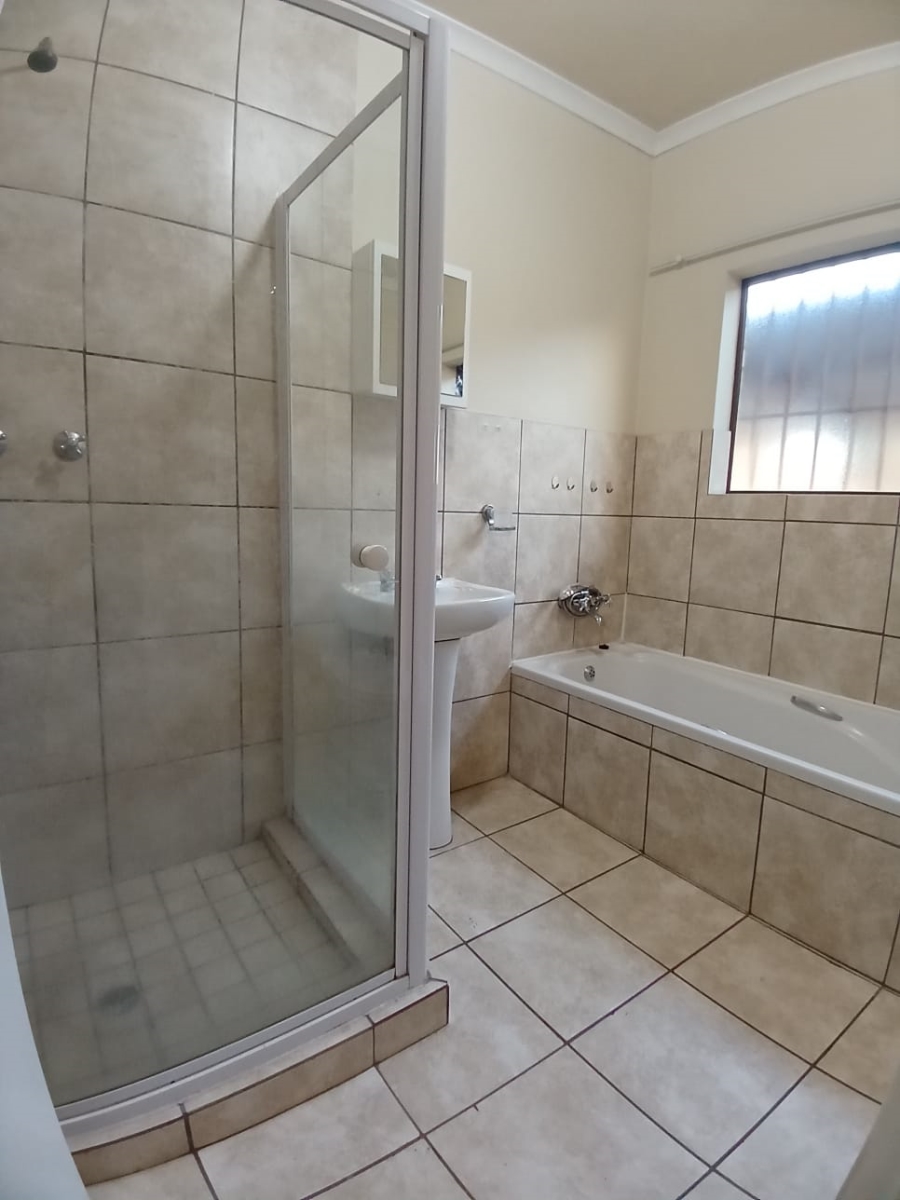 1 Bedroom Property for Sale in Vaalpark Free State